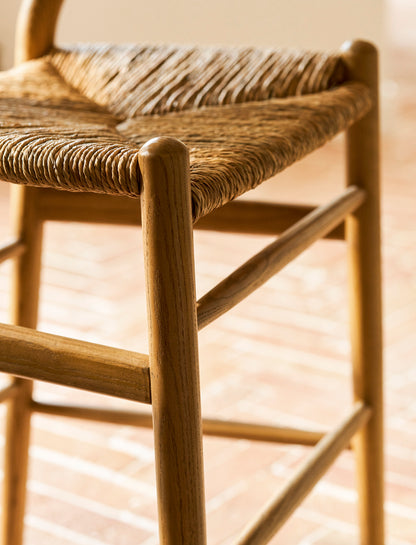 Ash Wishbone Bar Stool - Design Vintage