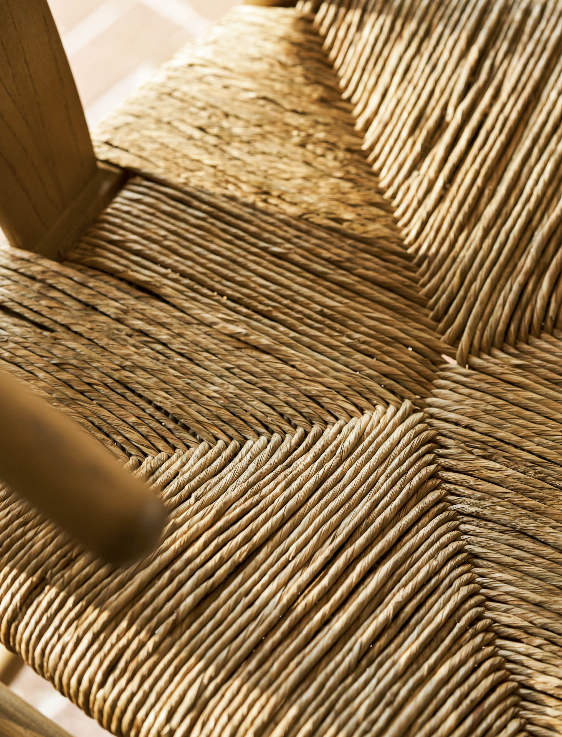 Ash Wishbone Bar Stool - Design Vintage