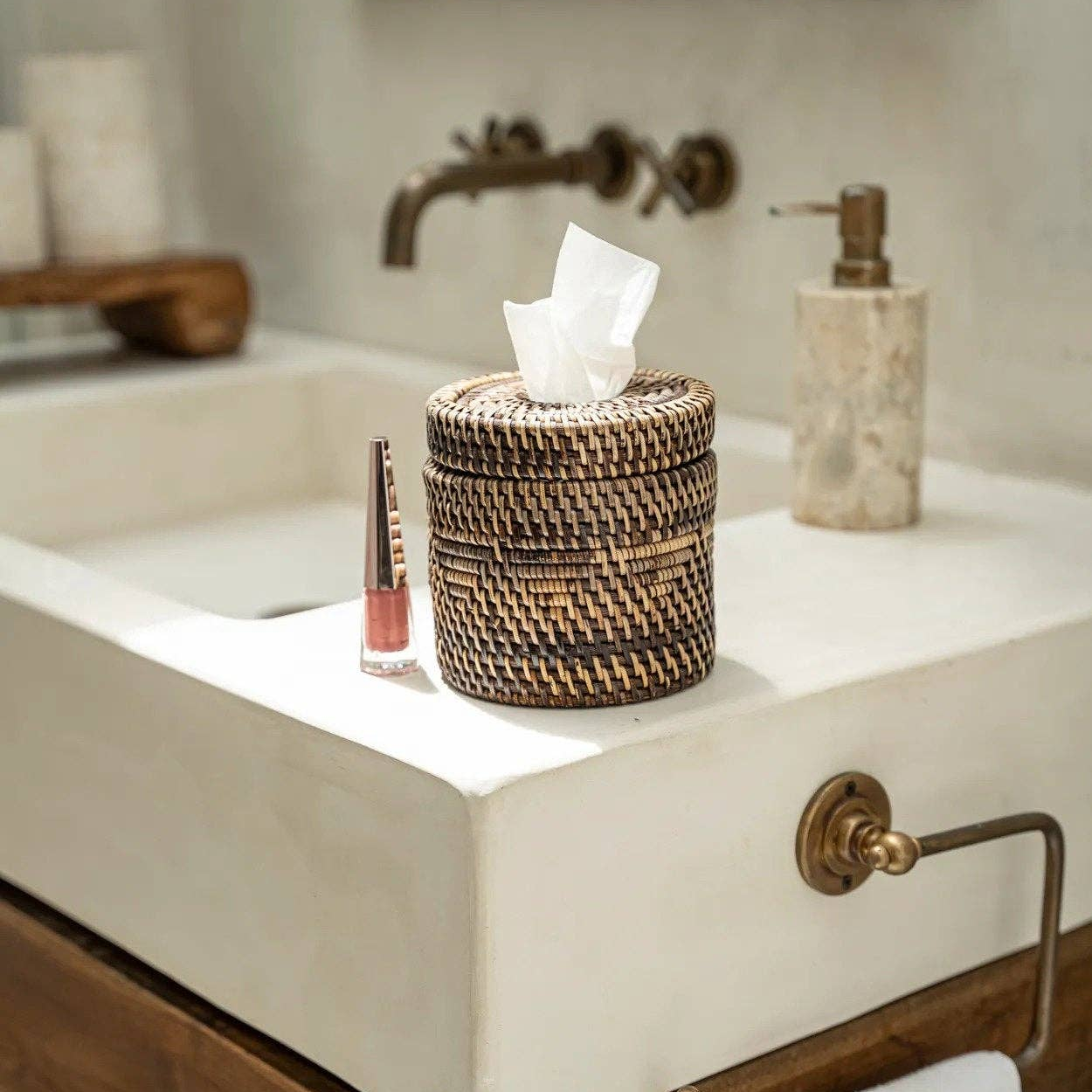 Colonial Tissue Box