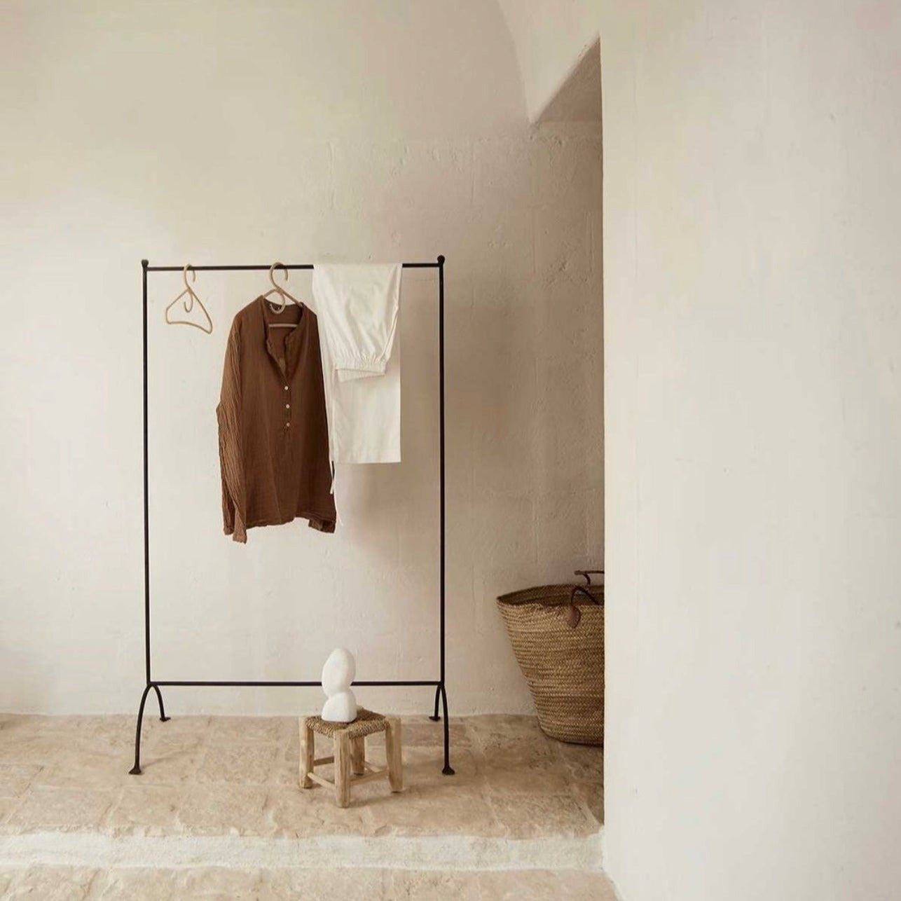 Aesthetic Clothes Rail Minimal Clothes Rail Clothes Rails: 13