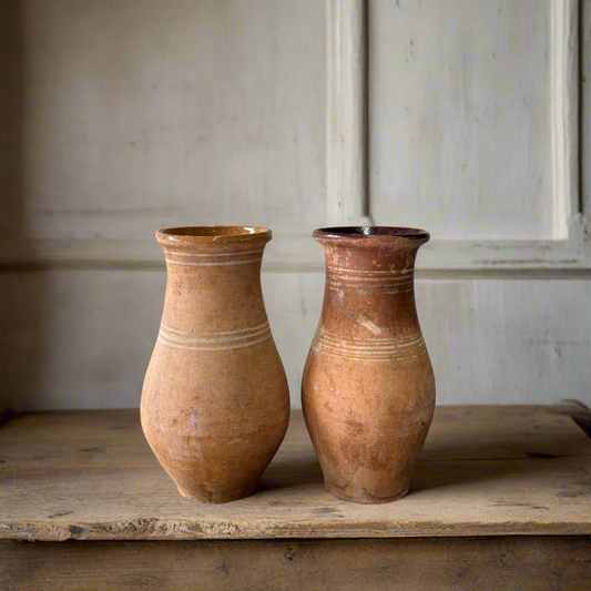 Vintage Hungarian Urn - Design Vintage