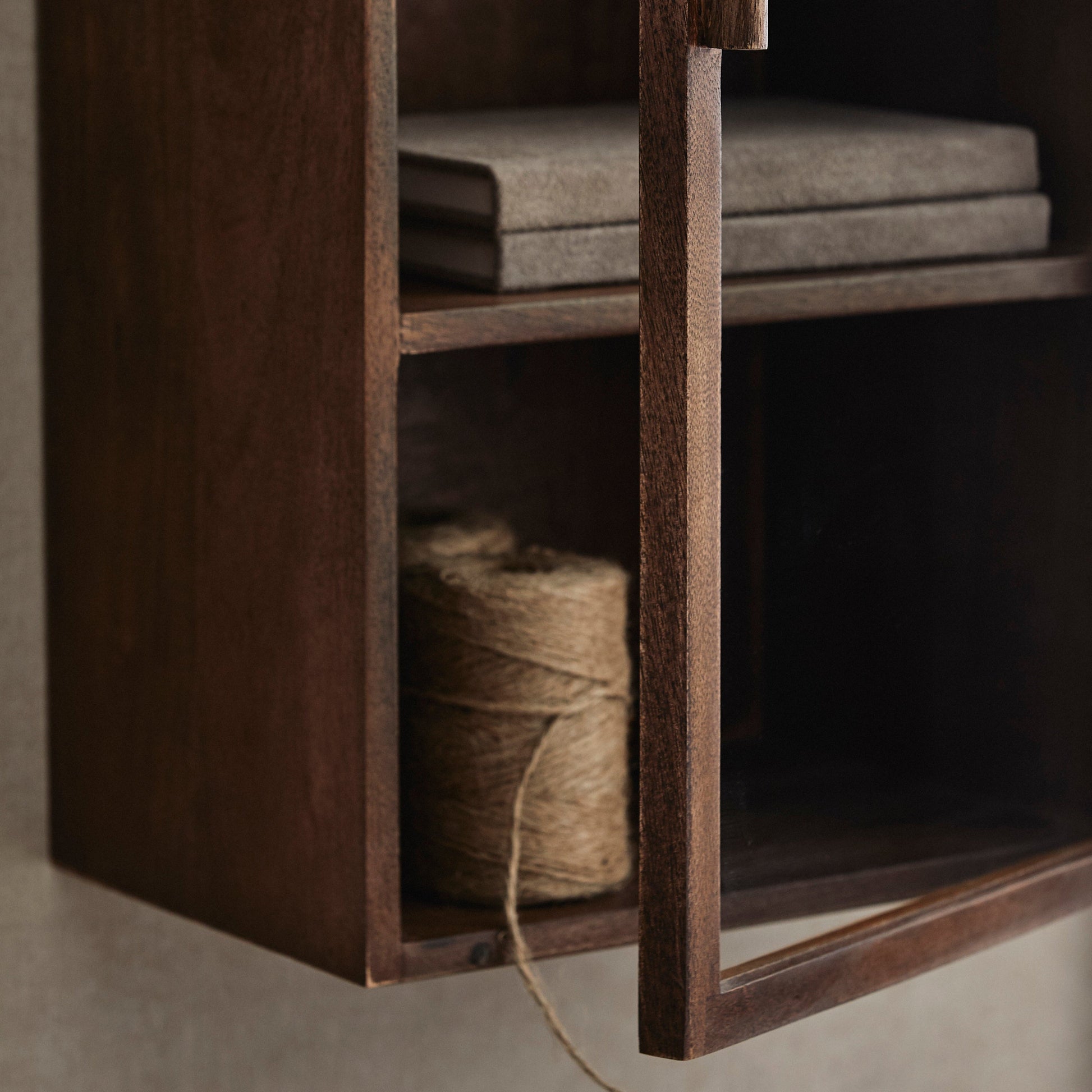 Nungo Single Wall Cabinet - Design Vintage