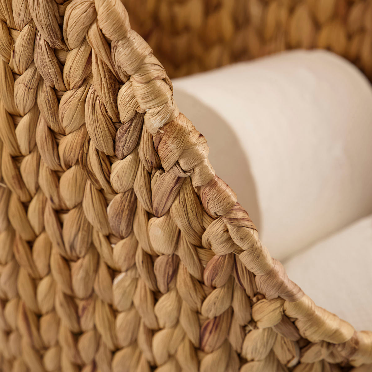 Water Hyacinth Bathroom Basket - Design Vintage
