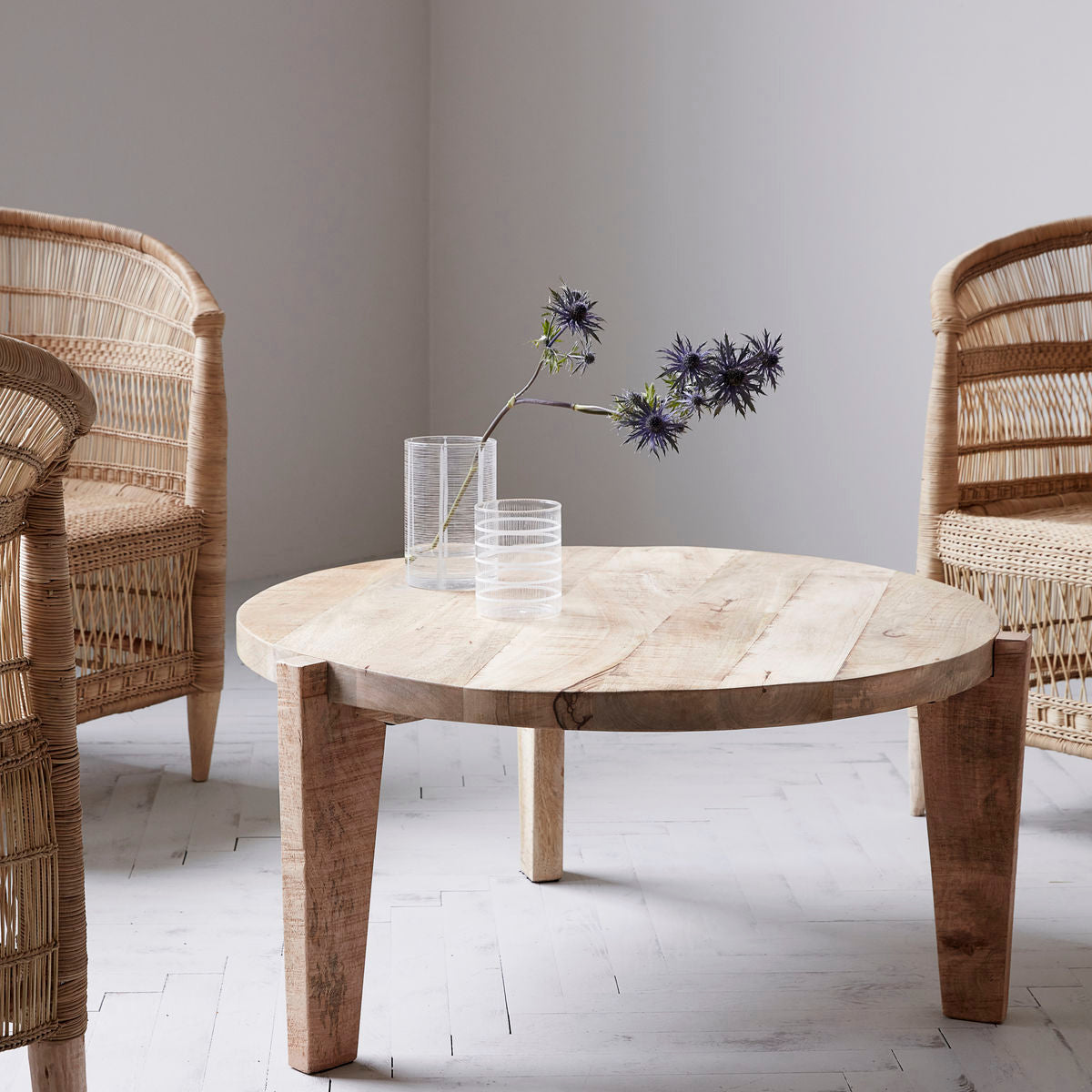 Round Mango Coffee Table - Design Vintage